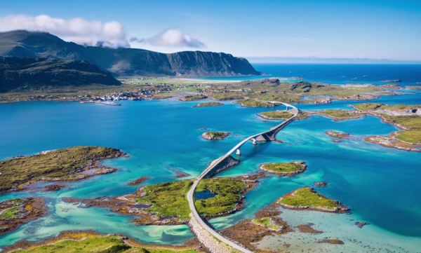 Channel 1: Time for a trip to Norway