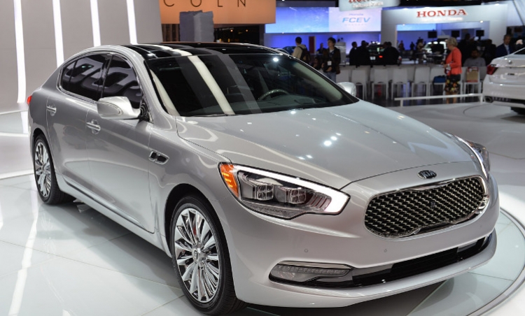 ‘A Day at the Races’ theme for Kia at 2014 SEMA Show