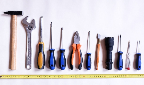 Jakie narzędzia są konieczne w warsztacie?
