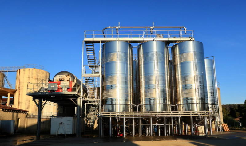 Stainless-steel tanks. Why they are worth investing in
